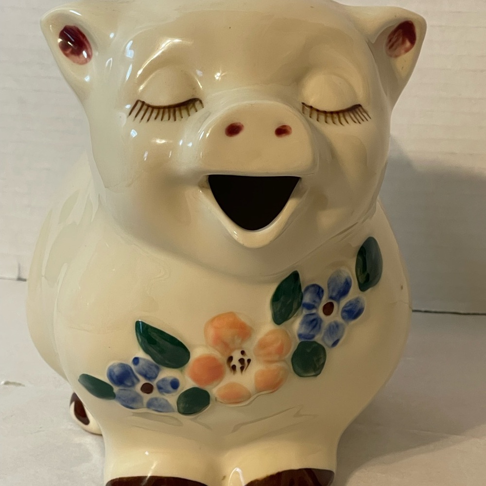Shawnee Pottery Smiley the Pig Pitcher 8”